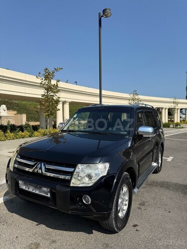 Mitsubishi Pajero 2008, 228,500 km - 3.0 l - Bakı
