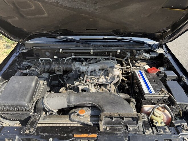Mitsubishi Pajero 2008, 228,500 km - 3.0 l - Bakı