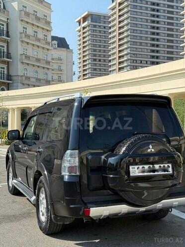 Mitsubishi Pajero 2008, 228,500 km - 3.0 l - Bakı