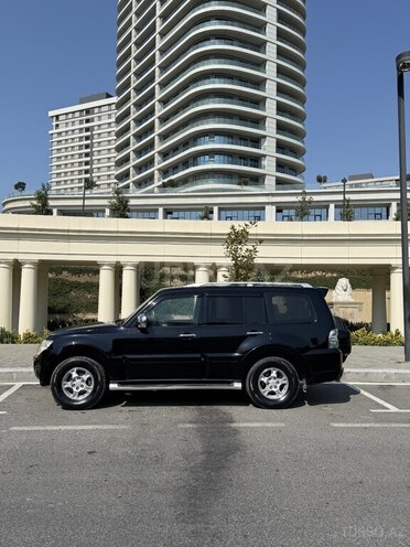 Mitsubishi Pajero 2008, 228,500 km - 3.0 l - Bakı