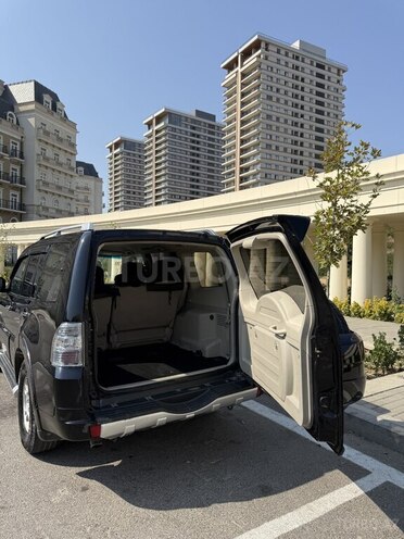 Mitsubishi Pajero 2008, 228,500 km - 3.0 l - Bakı
