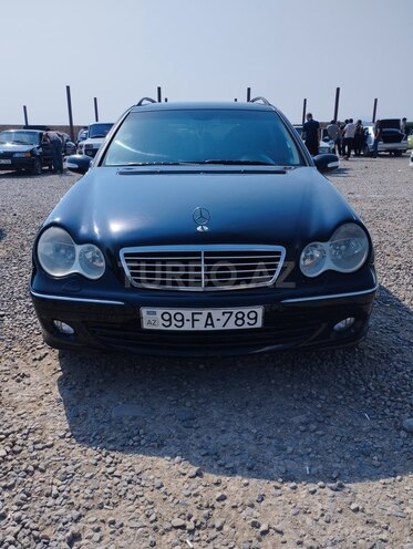 Mercedes C 220 2005, 152,000 km - 2.2 l - Bakı