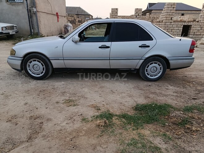 Mercedes C 180 1995, 324,567 km - 1.8 л - Bakı