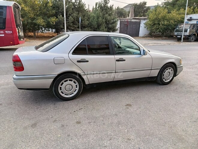 Mercedes C 180 1995, 324,567 km - 1.8 л - Bakı