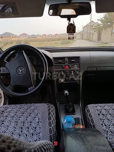 Mercedes C 180 1995, 324,567 km - 1.8 л - Bakı
