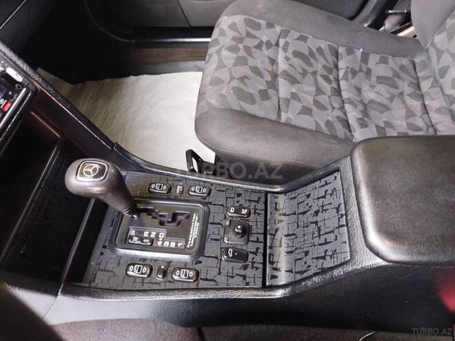Mercedes C 200 1999, 439,032 km - 2.0 л - Balakən
