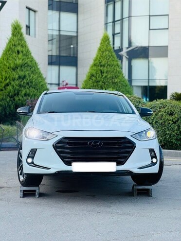 Hyundai Avante 2016, 215,044 km - 1.6 l - İmişli