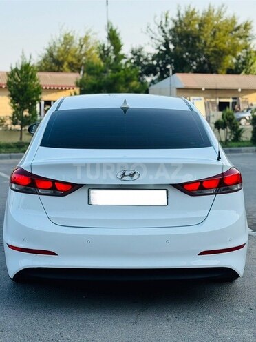 Hyundai Avante 2016, 215,044 km - 1.6 l - İmişli