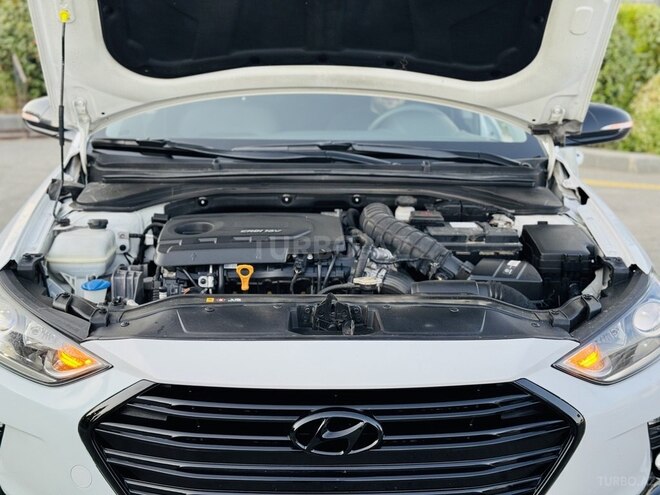 Hyundai Avante 2016, 215,044 km - 1.6 l - İmişli