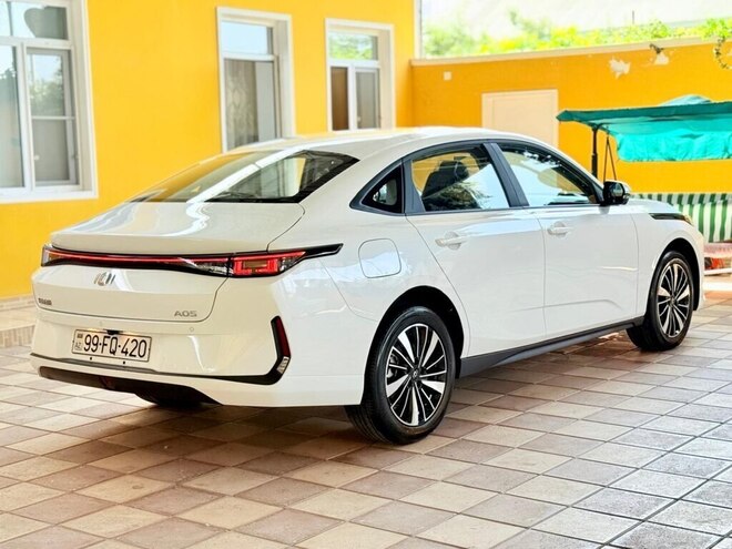 Changan Qiyuan A05 2025, 0 km - 1.5 л - Tovuz