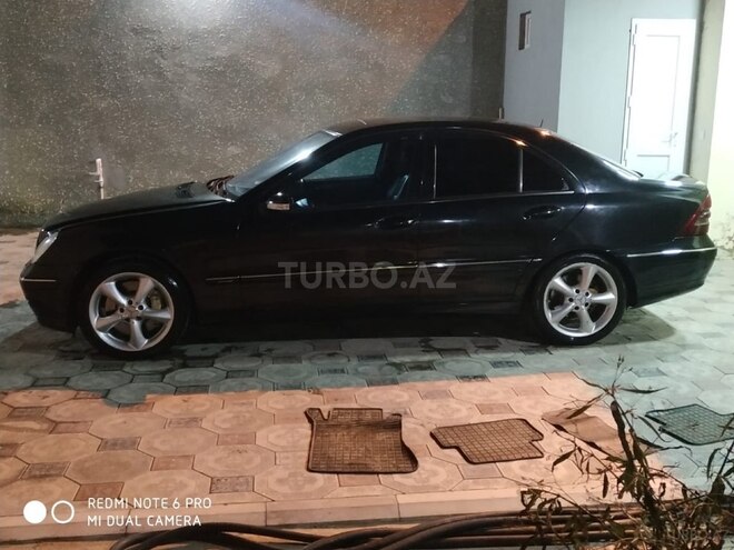 Mercedes C 270 2003, 250,000 km - 2.7 l - Bakı