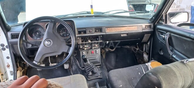 GAZ 24 1977, 95,400 km - 2.5 л - Bakı