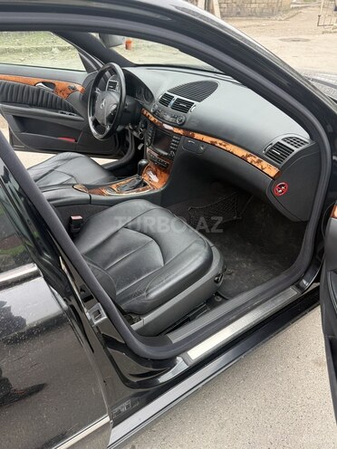Mercedes E 240 2006, 270,000 km - 2.6 l - Bakı