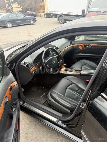 Mercedes E 240 2006, 270,000 km - 2.6 l - Bakı