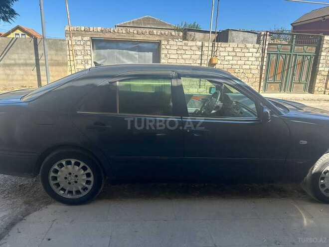 Mercedes E 230 1995, 530,000 km - 2.3 l - Bakı
