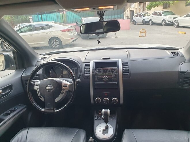 Nissan X-Trail 2013, 166,000 km - 2.5 l - Bakı