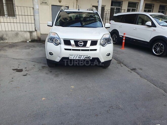 Nissan X-Trail 2013, 166,000 km - 2.5 l - Bakı