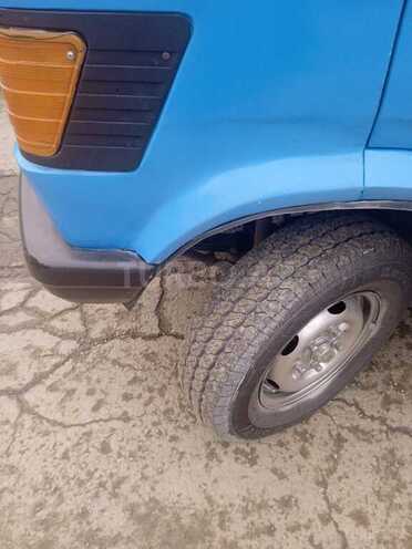 Mercedes 208 D 1992, 230,000 km - 2.3 л - Mingəçevir