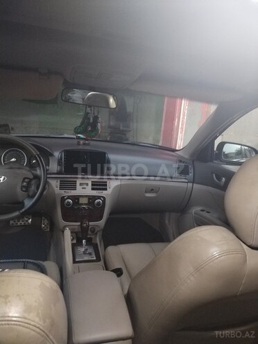 Hyundai Sonata 2005, 270,000 km - 2.4 l - Quba