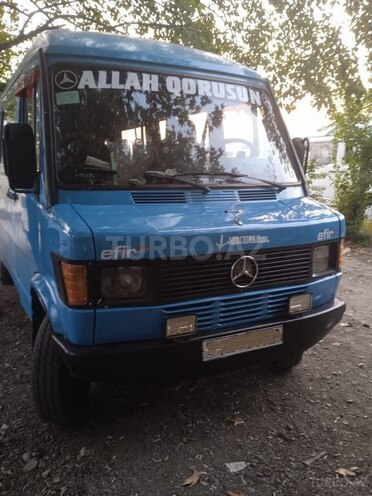 Mercedes 208 D 1992, 230,000 km - 2.3 л - Mingəçevir