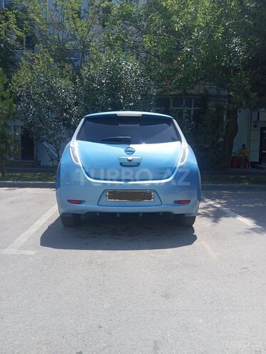 Nissan Leaf 2015, 125,000 km - 0.0 l - Bakı