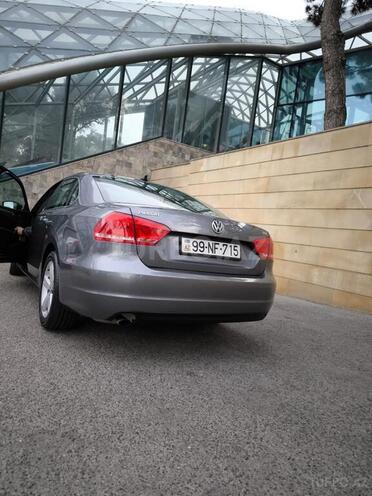 Volkswagen Passat 2015, 210,000 km - 1.8 l - Bakı