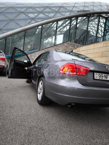 Volkswagen Passat 2015, 210,000 km - 1.8 l - Bakı