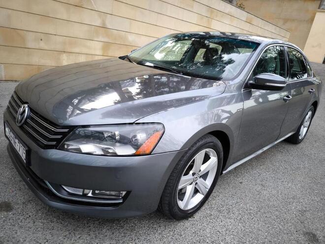 Volkswagen Passat 2015, 210,000 km - 1.8 l - Bakı