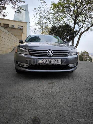 Volkswagen Passat 2015, 210,000 km - 1.8 l - Bakı