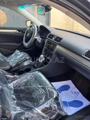 Volkswagen Passat 2015, 210,000 km - 1.8 l - Bakı