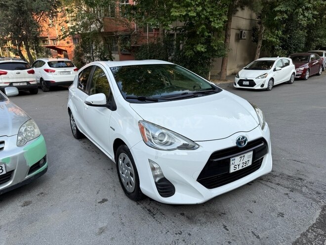 Toyota Prius C 2016, 150,000 km - 1.5 l - Bakı