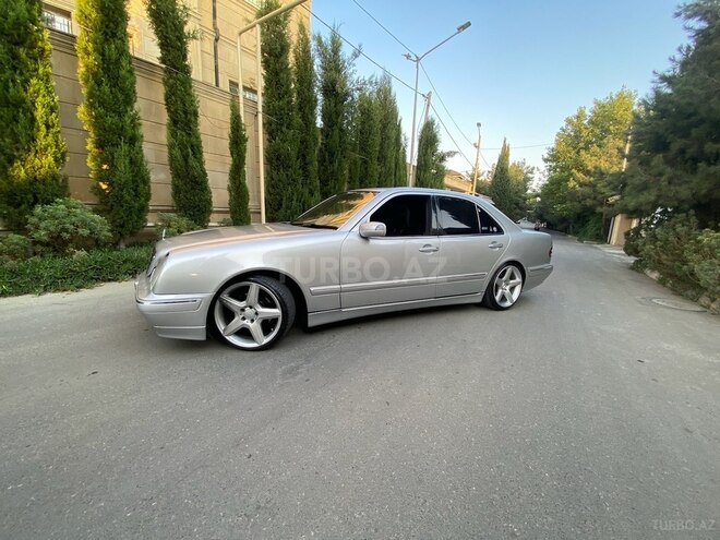 Mercedes E 320 2000, 250,000 km - 3.2 l - Bakı