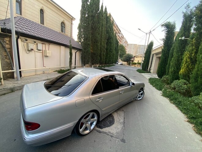 Mercedes E 320 2000, 250,000 km - 3.2 l - Bakı