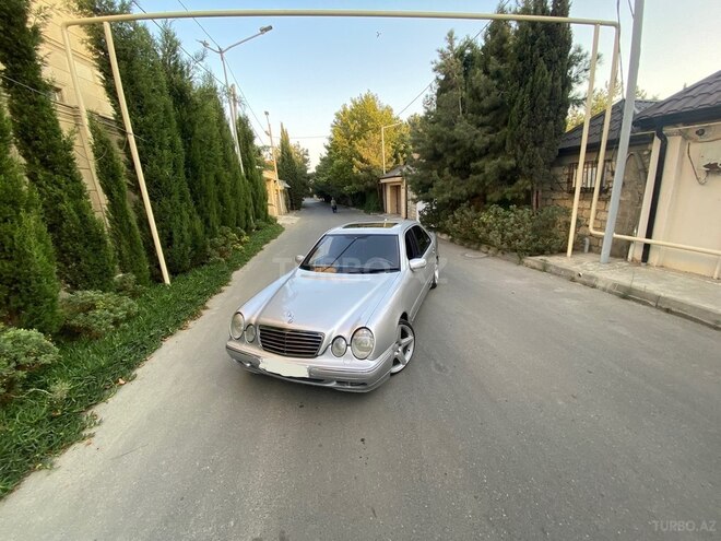 Mercedes E 320 2000, 250,000 km - 3.2 l - Bakı