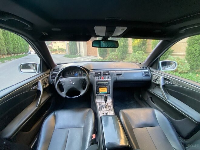Mercedes E 320 2000, 250,000 km - 3.2 l - Bakı