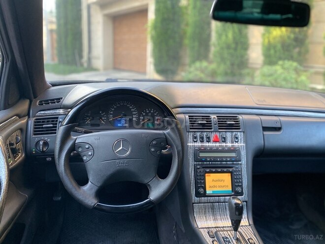 Mercedes E 320 2000, 250,000 km - 3.2 l - Bakı