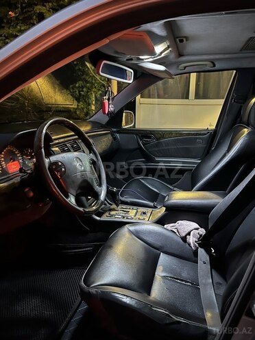 Mercedes E 320 2001, 370,000 km - 3.2 l - Bakı