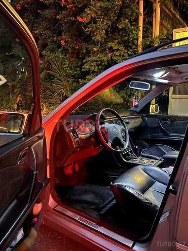 Mercedes E 320 2001, 370,000 km - 3.2 l - Bakı
