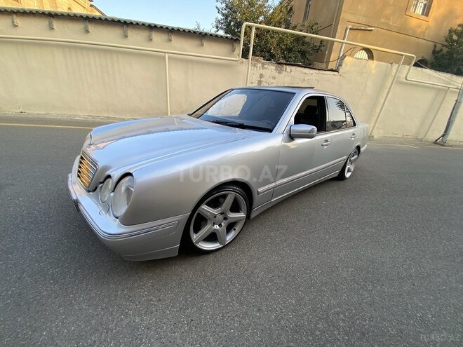 Mercedes E 320 2000, 250,000 km - 3.2 l - Bakı