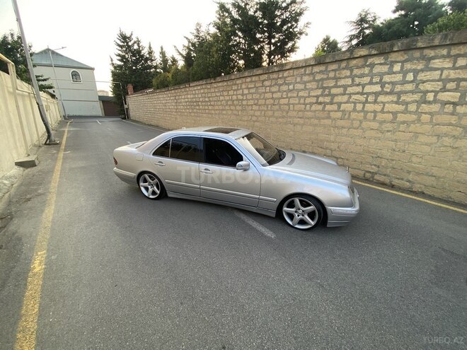 Mercedes E 320 2000, 250,000 km - 3.2 l - Bakı