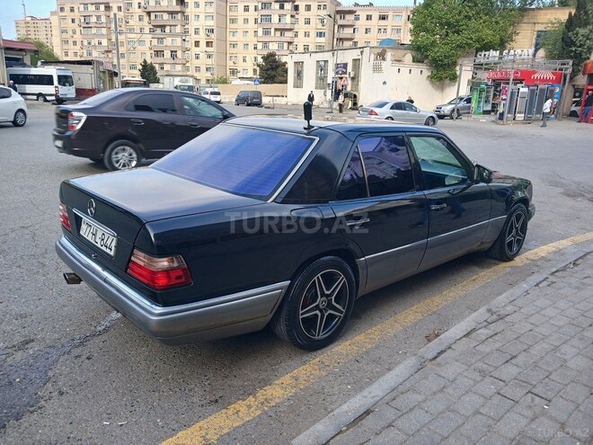 Mercedes E 220 1993, 444,567 km - 2.2 л - Bakı