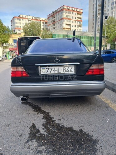 Mercedes E 220 1993, 444,567 km - 2.2 л - Bakı