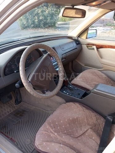 Mercedes C 230 1996, 323,106 km - 2.3 l - Göyçay