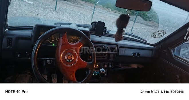 LADA (VAZ) Niva 1998, 100,000 km - 1.7 l - Yardımlı