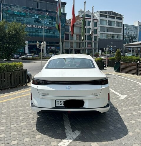 Changan Qiyuan A05 2025, 1,300 km - 1.5 l - Bakı