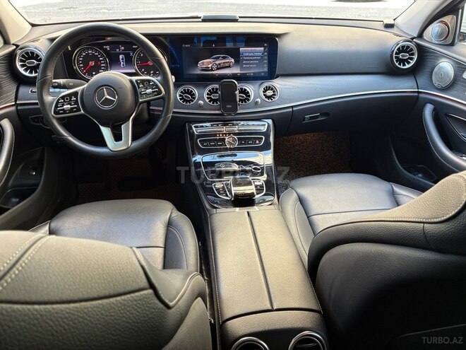 Mercedes E 220 d 2018, 106,601 km - 2.0 l - Bakı