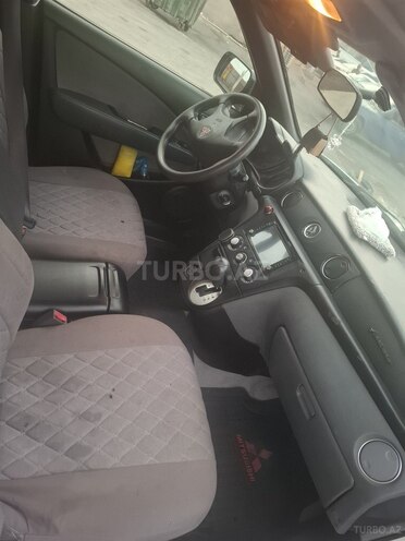 Mitsubishi Airtrek 2001, 390,000 km - 2.0 л - Bakı
