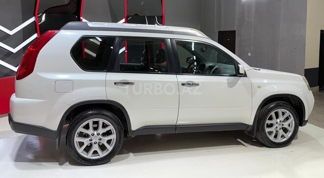 Nissan X-Trail 2013, 222,000 km - 2.5 l - Sumqayıt