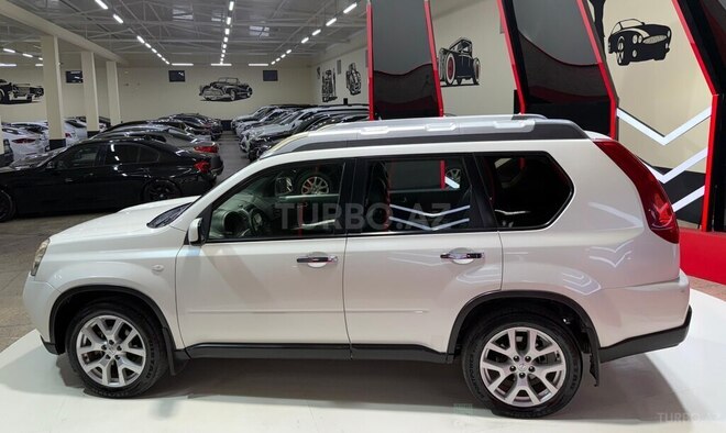 Nissan X-Trail 2013, 222,000 km - 2.5 l - Sumqayıt