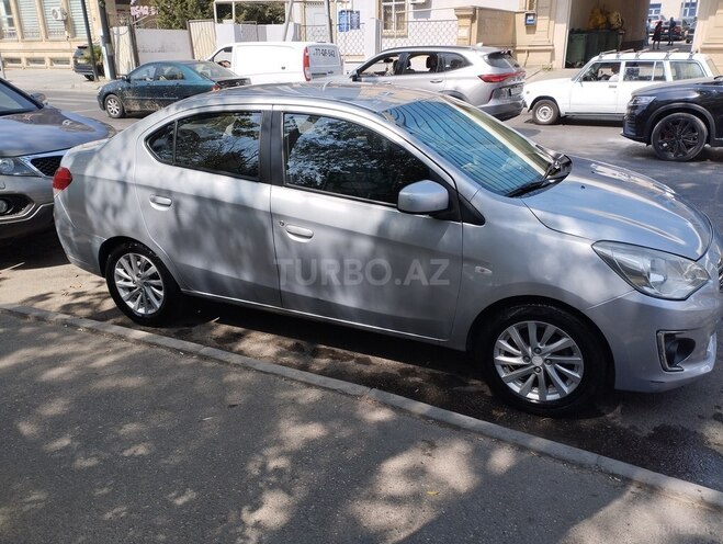 Mitsubishi Attrage 2014, 120,000 km - 1.2 л - Bakı